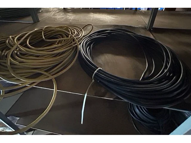 Diverse kabels ong 140 m in totaal - afbeelding 4 van  6