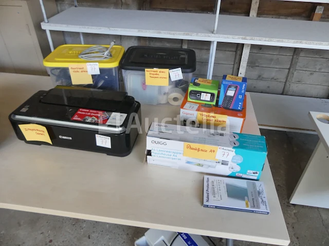Diverse kantooraccessoires - afbeelding 15 van  21