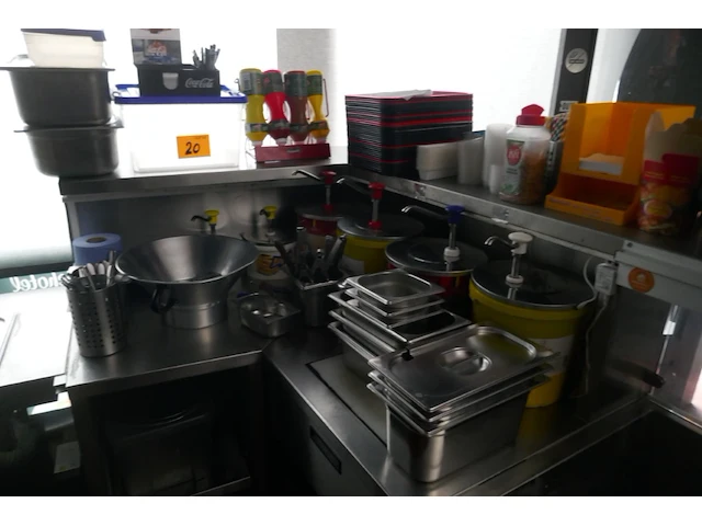 Diverse keuken en horecamateriaal - afbeelding 1 van  10