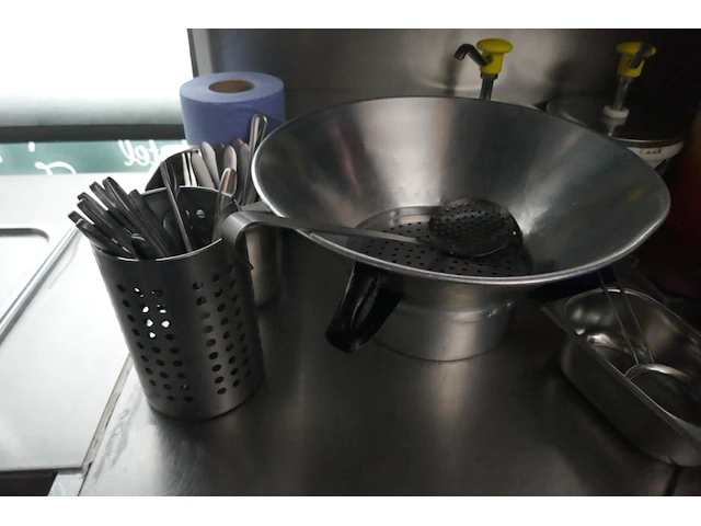 Diverse keuken en horecamateriaal - afbeelding 3 van  10