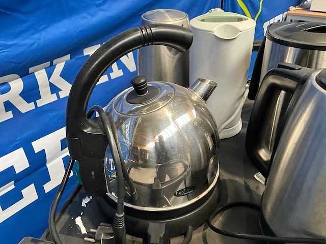 Diverse keukenapparatuur - afbeelding 7 van  9