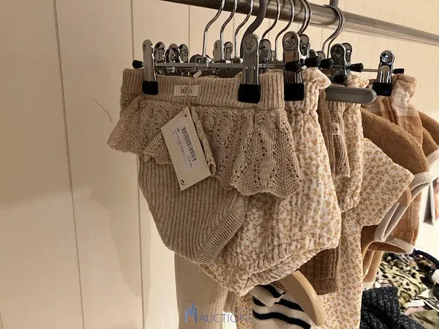 Diverse kinderkledij - afbeelding 2 van  20
