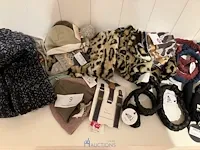 Diverse kinderkledij - afbeelding 2 van  4