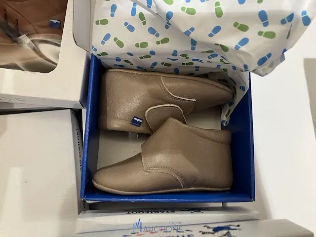 Diverse kinderschoenen - afbeelding 6 van  13