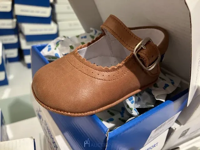 Diverse kinderschoenen - afbeelding 9 van  13