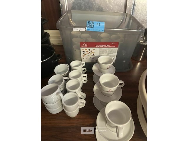 Diverse kop en schotel met bak - afbeelding 1 van  4