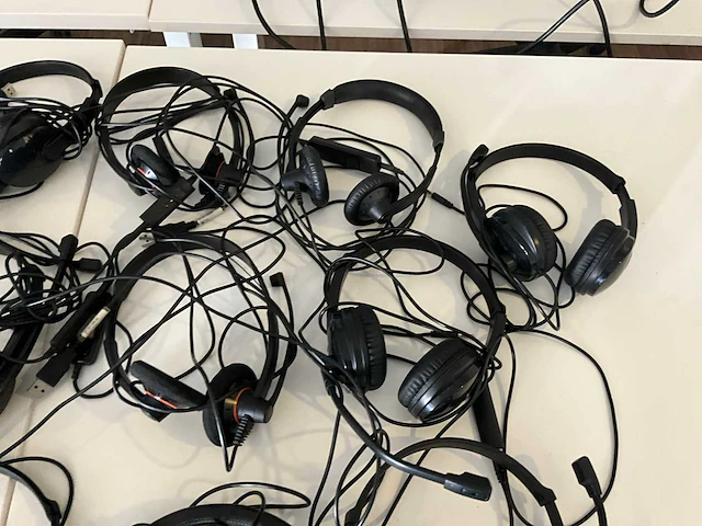Diverse koptelefoons (12x) - afbeelding 5 van  5
