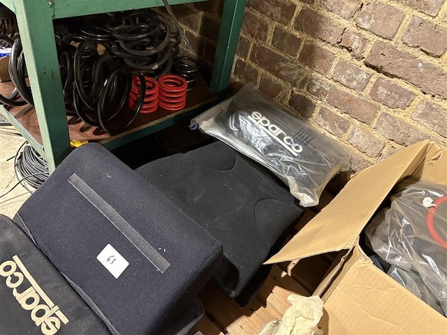 Diverse kussentjes kuipzetel - afbeelding 1 van  5