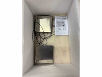 Diverse laboratoriumapparatuur - afbeelding 5 van  5