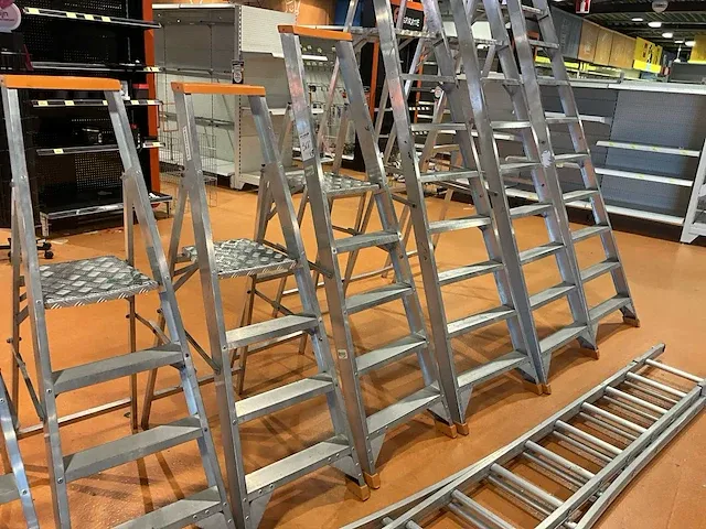 Diverse ladders (9x) - afbeelding 3 van  6