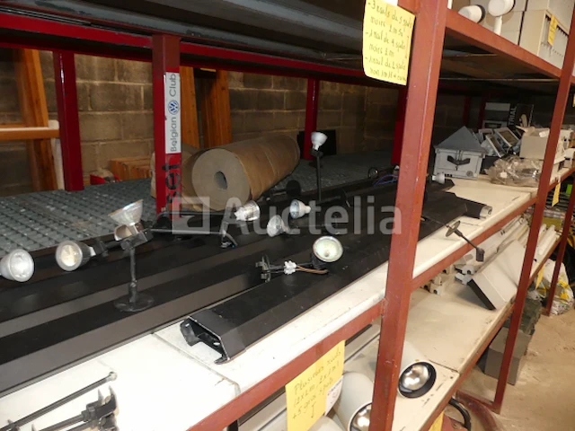 Diverse lampen, spots en plafondlampen - afbeelding 2 van  14