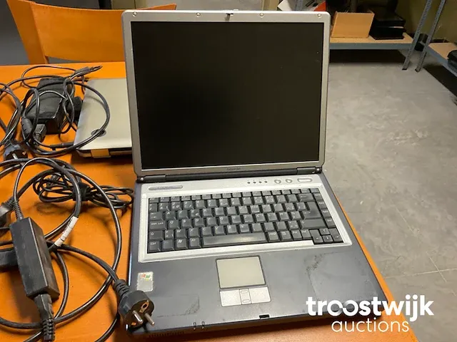 Diverse laptops - afbeelding 8 van  17