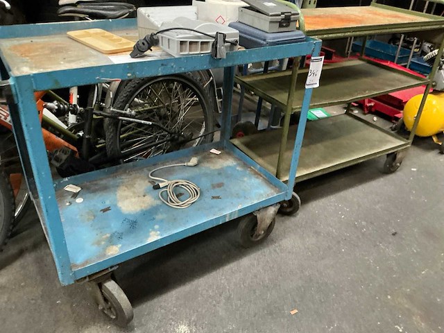 Diverse magazijnkarren (2x) - afbeelding 3 van  4