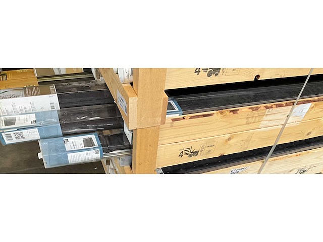 Diverse maten vouwgordijnen lichtdoorlatend (24x) - afbeelding 1 van  6