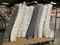 Diverse matrassen (8x) - afbeelding 2 van  9