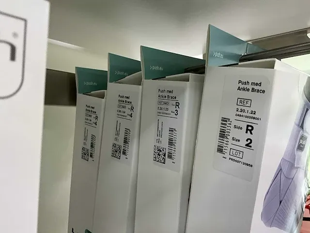 Diverse medische hulpmiddelen (90x) - afbeelding 33 van  33