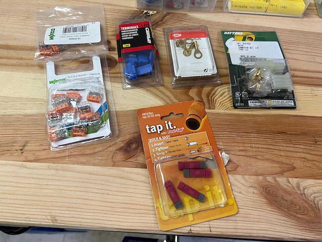 Diverse merken - assortiment diversen elektra toebehoren (29x) - afbeelding 14 van  15