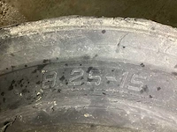 Diverse merken heftruck wielen band, wiel en velg (6x) - afbeelding 3 van  4