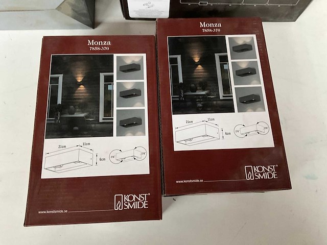 Diverse merken mix kavel binnen- en buitenverlichting (13x) - afbeelding 8 van  11