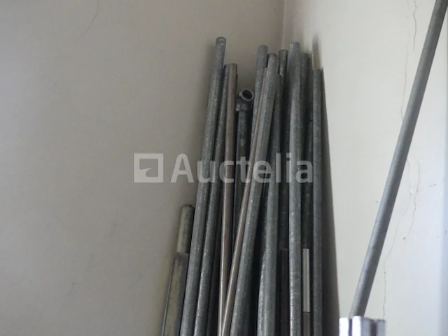 Diverse metalen en aluminium profielen - afbeelding 2 van  9