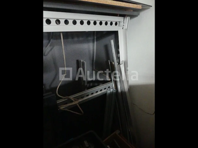 Diverse metalen en aluminium profielen - afbeelding 9 van  9