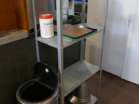 Diverse meubels en diverse items - afbeelding 3 van  5