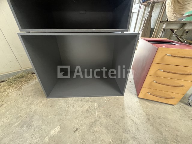 Diverse meubels - afbeelding 8 van  34