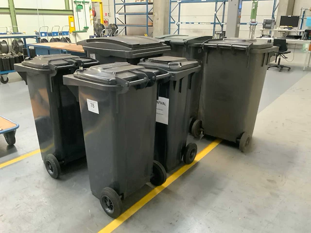 Diverse mobiele afvalcontainers (6x) - afbeelding 1 van  2