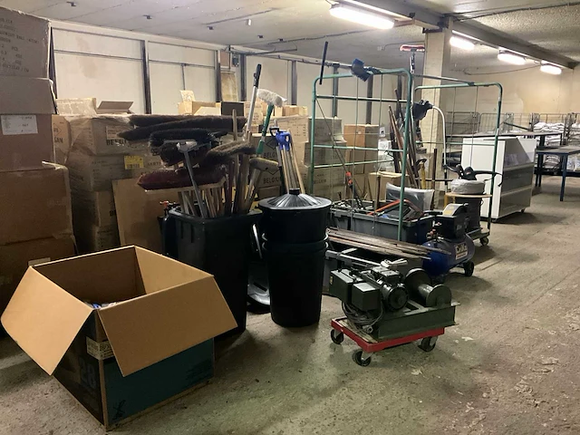 Diverse onderdelen, gereedschappen en accessoires - afbeelding 1 van  34