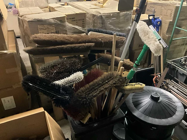 Diverse onderdelen, gereedschappen en accessoires - afbeelding 22 van  34
