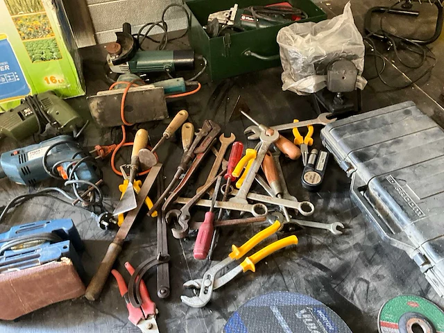 Diverse onderdelen, gereedschappen en accessoires - afbeelding 3 van  33
