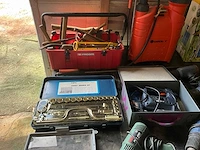 Diverse onderdelen, gereedschappen en accessoires - afbeelding 23 van  33