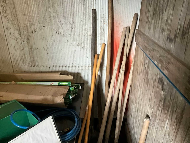 Diverse onderdelen, gereedschappen en accessoires - afbeelding 3 van  31