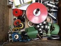 Diverse opspangereedschappen en slijpstenen - afbeelding 3 van  9