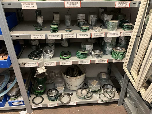 Diverse pakkingen - afbeelding 14 van  18