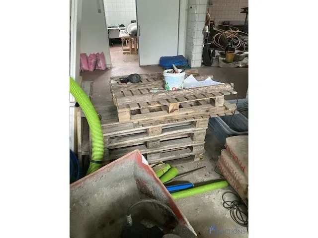 Diverse palleten - afbeelding 5 van  6