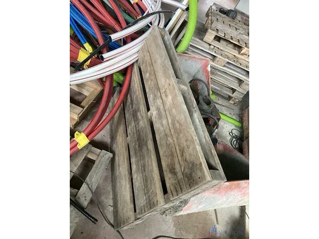 Diverse palleten - afbeelding 6 van  6