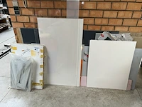 Diverse plexi en metalen platen - afbeelding 1 van  5