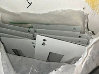 Diverse plexi en metalen platen - afbeelding 4 van  5