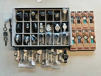 Diverse polshorloges (40x) - afbeelding 1 van  19
