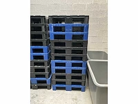 Diverse pvc palletten (54x) - afbeelding 2 van  8
