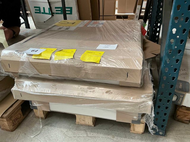 Diverse radiatoren (3x) - afbeelding 1 van  4