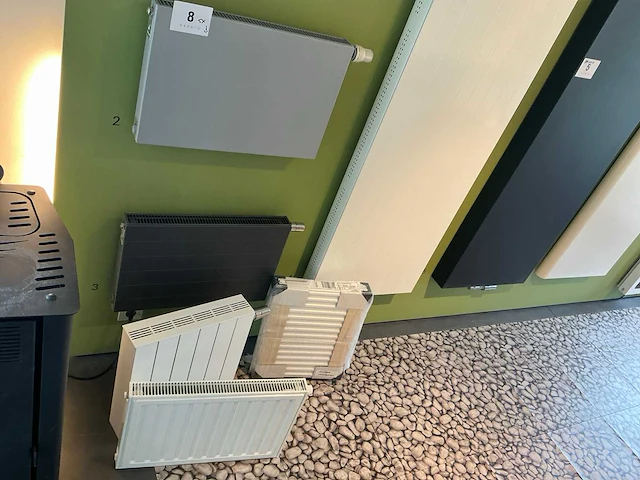 Diverse radiatoren (5x) - afbeelding 1 van  9