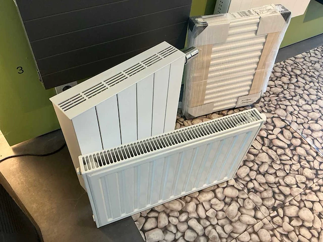 Diverse radiatoren (5x) - afbeelding 3 van  9