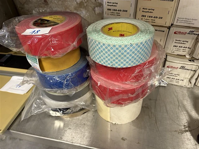 Diverse rollen race tape - afbeelding 2 van  2