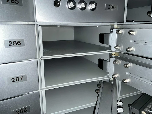 Diverse safeboxen (450x) - afbeelding 2 van  13