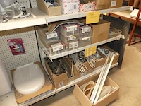 Diverse sanitaire voorzieningen en accessoires - afbeelding 6 van  15
