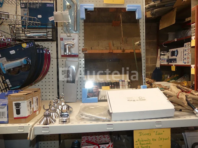 Diverse sanitaire voorzieningen en accessoires - afbeelding 9 van  15