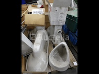 Diverse sanitaire voorzieningen - afbeelding 10 van  12