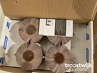 Diverse schuurmaterialen - afbeelding 4 van  5
